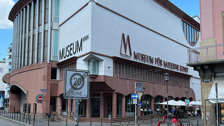 MMK Museum für Moderne Kunst und die Programme