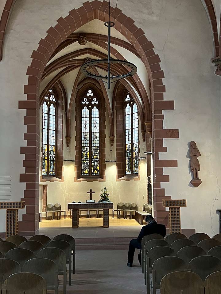 Alte Nikolaikirche am Römerberg entstand im Mitte des 12. Jahrhunderts