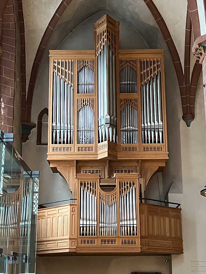 Alte Nikolaikirche am Römerberg entstand im Mitte des 12. Jahrhunderts