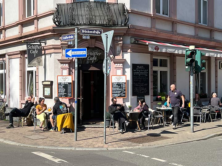 Schiffer Café Sachsenhausen Frankfurt Brückenviertel 