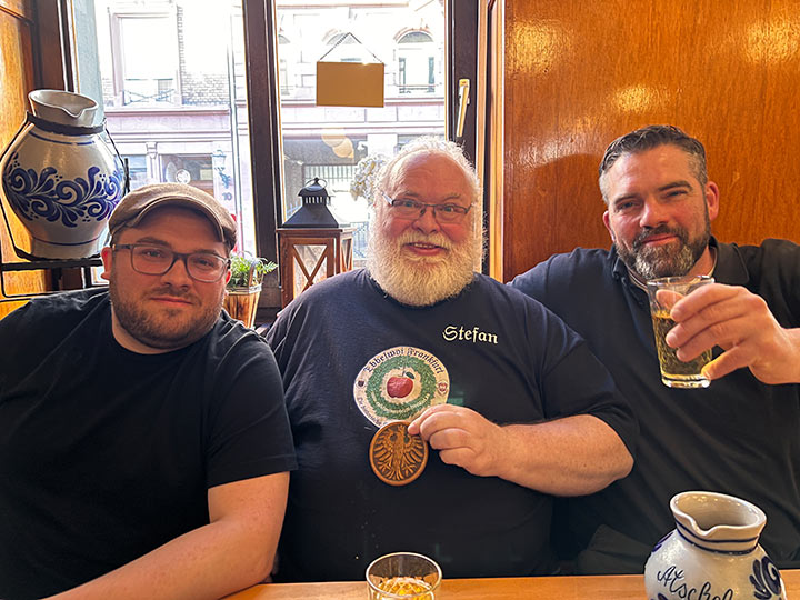 Apfelweintasting zum Tag der Streuoberwiesen bei Atschel Brückenviertel