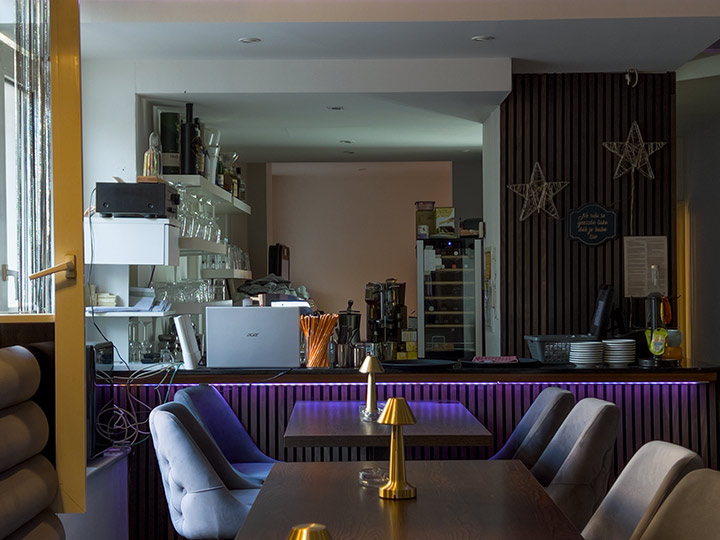 Eis Bar Ostend Eiscafé Frankfurt Mainufer