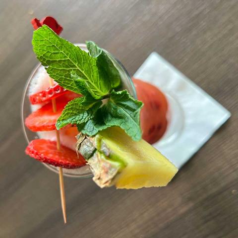 Aliara Restaurant Bar Lounge Westhafen Frankfurt Cocktail