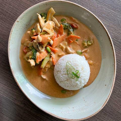 Aliara Restaurant Bar Lounge Westhafen Frankfurt Speise