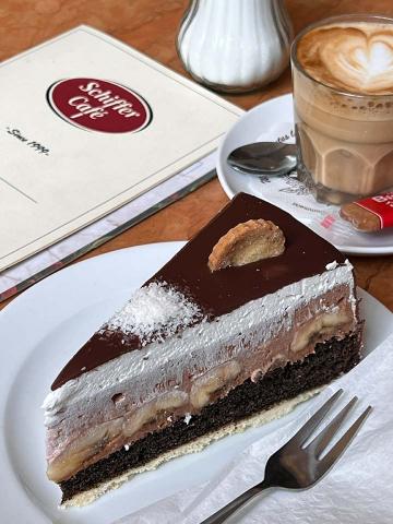 Schiffer Café Sachsenhausen Frankfurt Kuchen Frühstück Speise