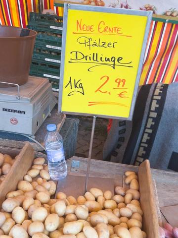 Kartoffel Stand Frankfurt Wochenmarkt Südbahnhof